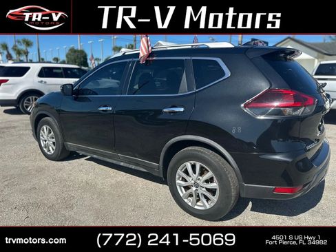 Used 2020 Nissan Rogue SV FWD image 12