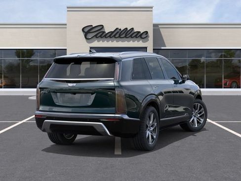 Used 2027 Cadillac Vistiq Luxury w/ LPO, Floor Liner Package AWD/4WD image 4