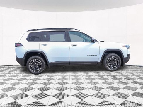 New 2026 Jeep Cherokee Laredo AWD/4WD image 12