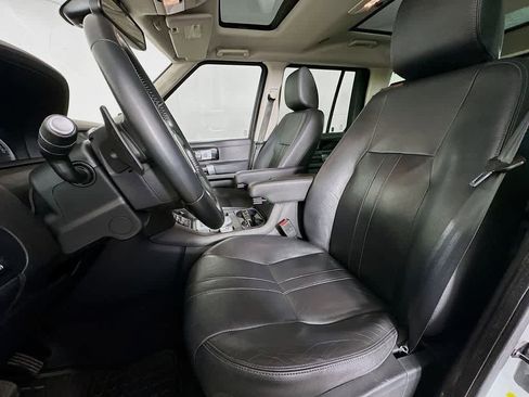 Used 2015 Land Rover LR4 HSE image 12