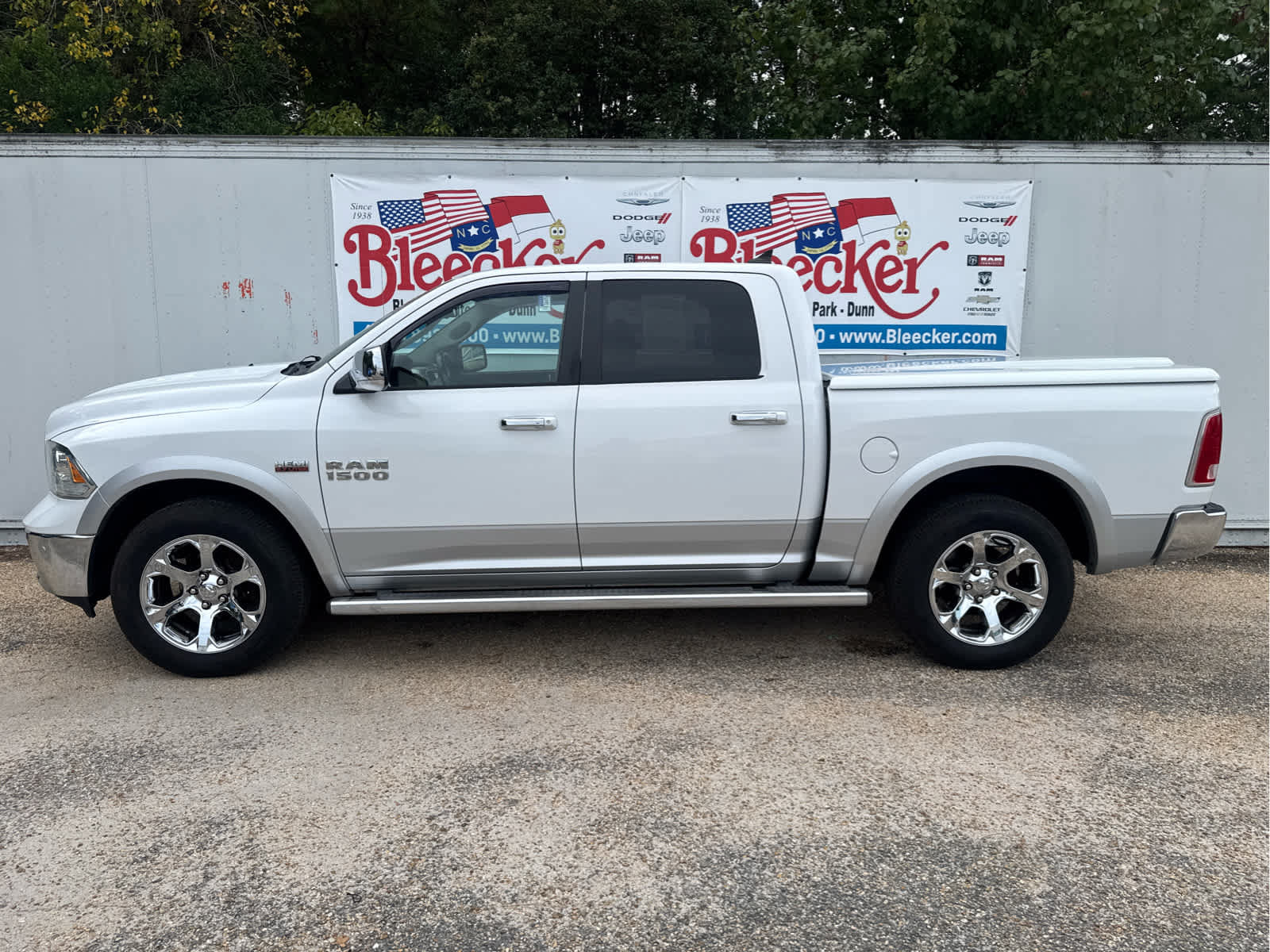 Used 2014 RAM 1500 Laramie w/ Convenience Group AWD/4WD image 7