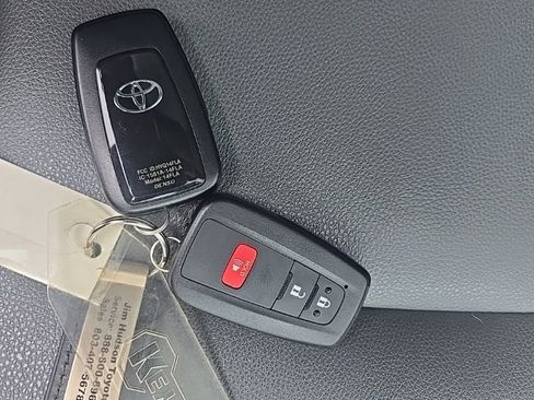 Used 2024 Toyota 4Runner SR5 Premium w/ Moonroof Package image 40