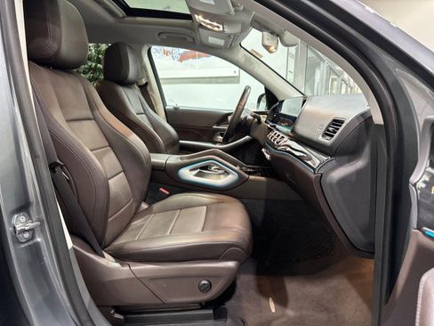 Used 2020 Mercedes-Benz GLS 450 4MATIC image 49