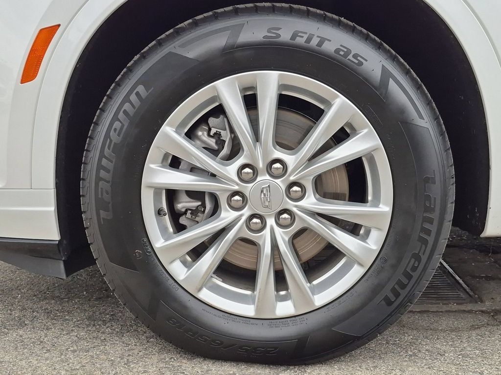 Certified 2023 Cadillac XT6 Luxury FWD image 26