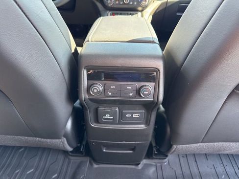 Used 2023 GMC Acadia Denali w/ Denali Technology Package AWD/4WD image 27