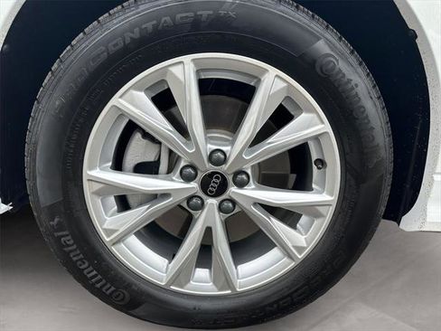 Certified 2025 Audi Q3 2.0T Premium w/ Convenience Package image 14