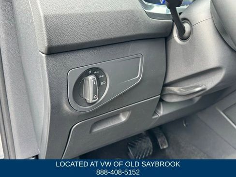 Certified 2023 Volkswagen Tiguan SE w/ Panoramic Sunroof Package AWD/4WD image 35