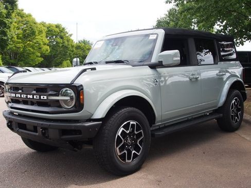 Certified 2022 Ford Bronco Outer Banks AWD/4WD image 3