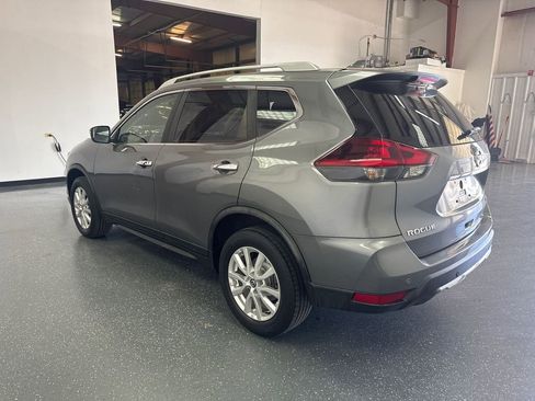 Used 2020 Nissan Rogue SV AWD/4WD image 6