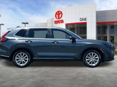 Used 2026 Honda CR-V EX image 3
