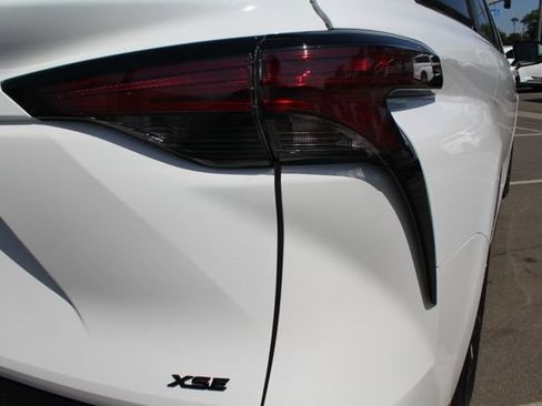 Certified 2026 Toyota Sienna XSE FWD image 19