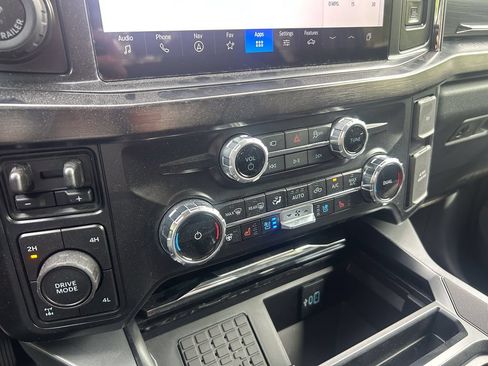New 2026 Ford F250 Lariat w/ Black Appearance Package AWD/4WD image 37