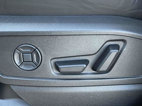 Used 2025 Audi Q5 Prestige AWD/4WD image 16