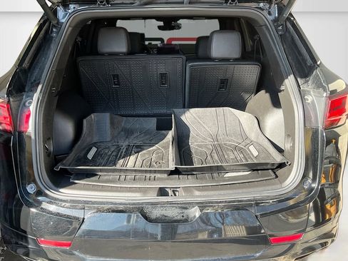 Used 2023 Chevrolet Blazer RS w/ Driver Confidence II Package image 28