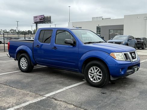 Used 2015 Nissan Frontier SV w/ SV Value Truck Package RWD image 4