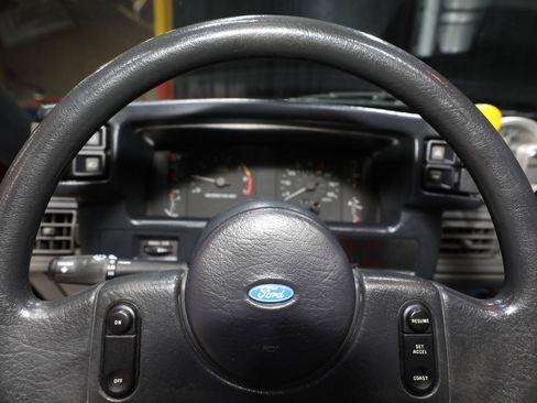 Used 1987 Ford Mustang GT RWD image 66