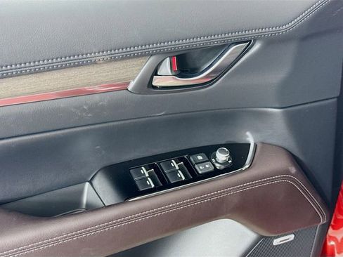 New 2025 MAZDA CX-5 Signature image 18