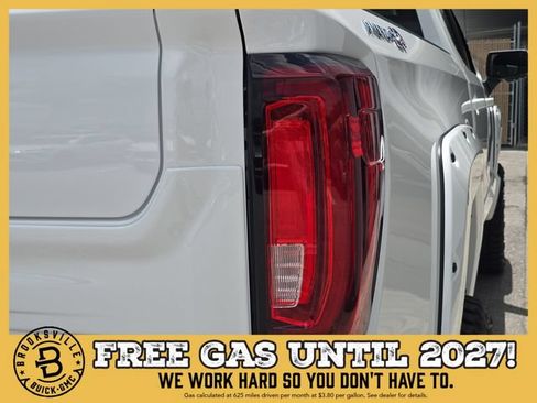 New 2026 GMC Sierra 1500 AT4 w/ Technology Package AWD/4WD image 10