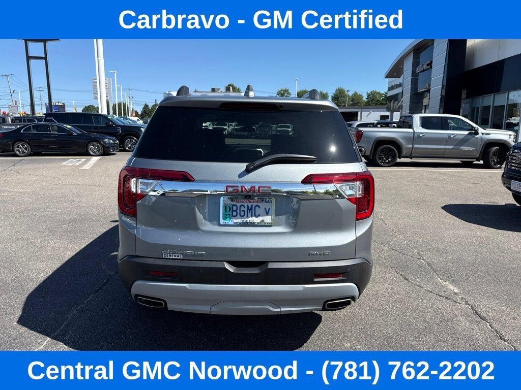 Used 2023 GMC Acadia SLT w/ Preferred Package AWD/4WD image 4