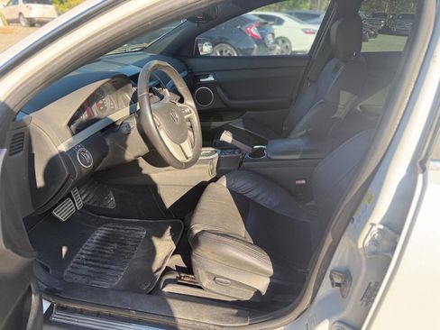 Used 2009 Pontiac G8 GT w/ Premium Package RWD image 13