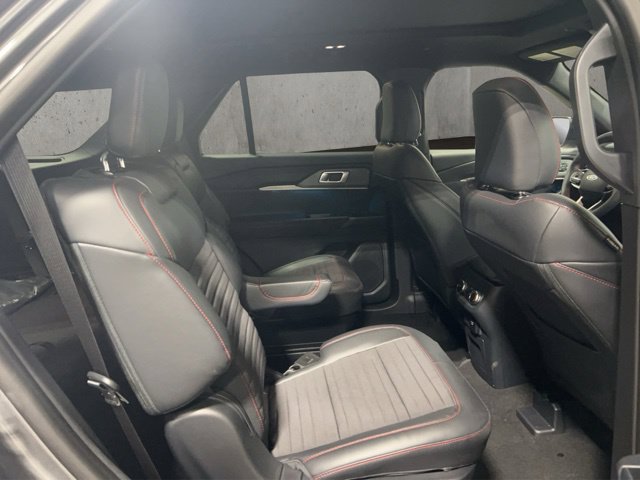New 2027 Ford Explorer ST-Line w/ Premium Package AWD/4WD image 15