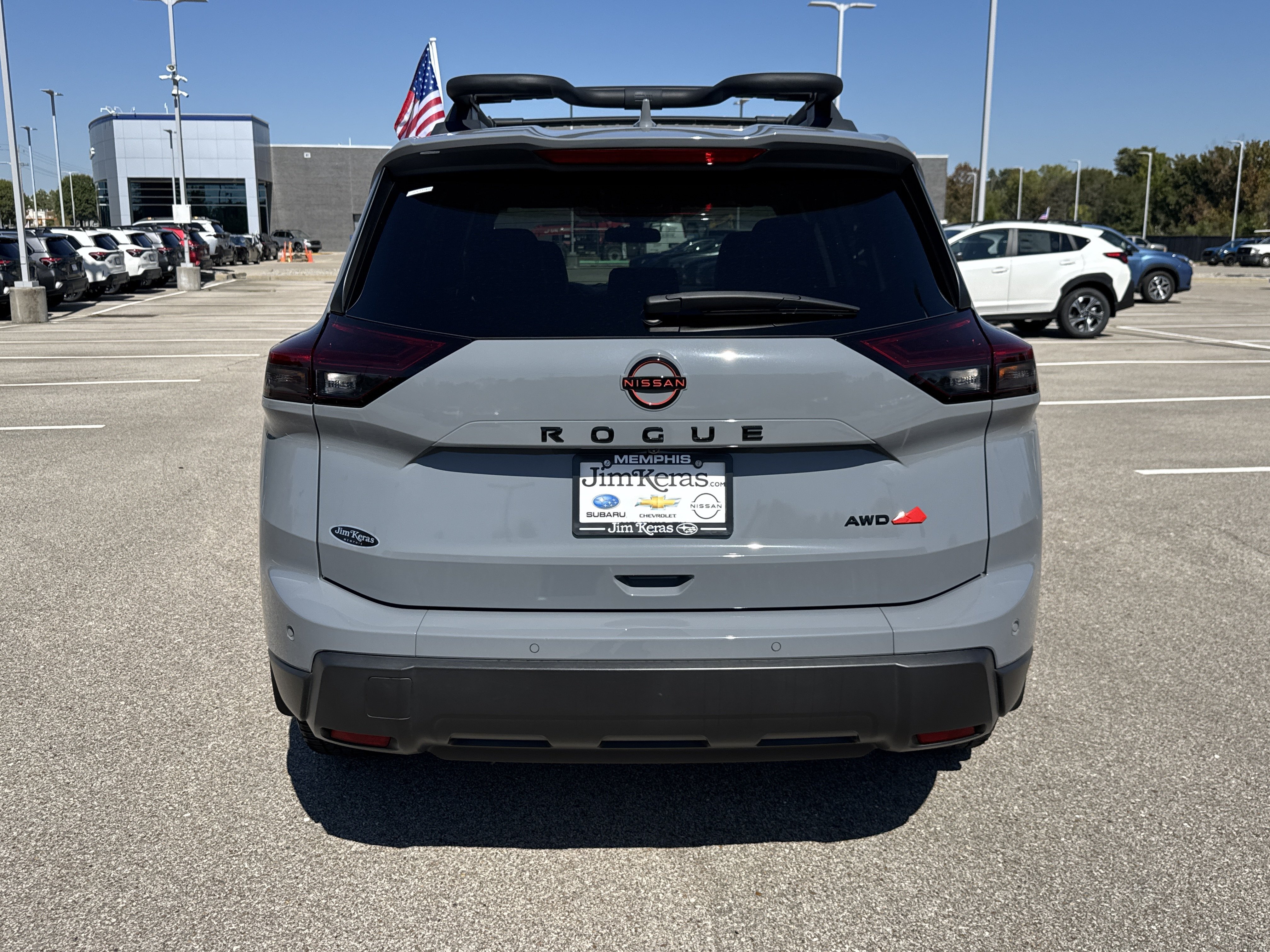 Used 2025 Nissan Rogue SV AWD/4WD image 4