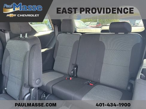 Used 2023 Chevrolet Traverse LT w/ Rear Camera Mirror Package AWD/4WD image 19