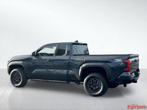Certified 2025 Toyota Tacoma PreRunner RWD image 5