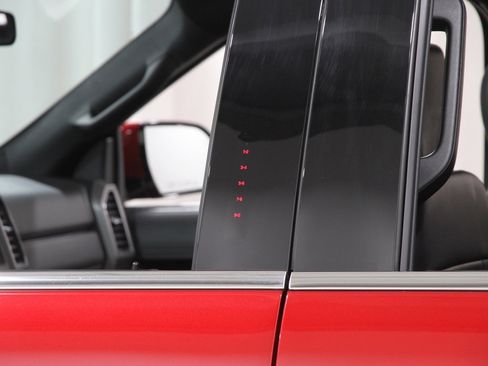 Certified 2020 Ford Expedition XLT w/ Equipment Group 202A image 4