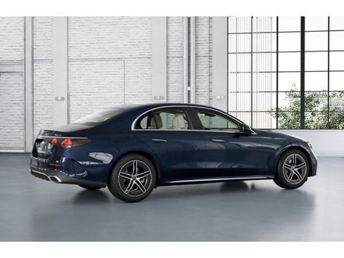 New 2026 Mercedes-Benz E 350 4MATIC Sedan image 19