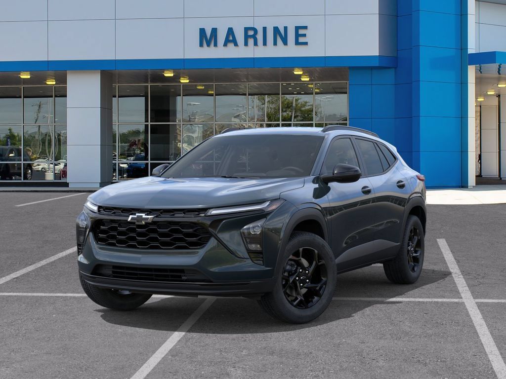 New 2026 Chevrolet Trax LT w/ Midnight Edition FWD image 6