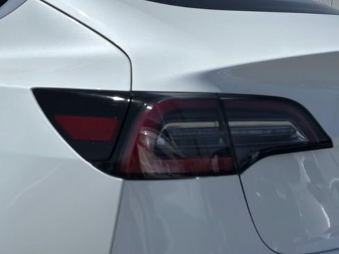Used 2020 Tesla Model 3 Long Range AWD/4WD image 7