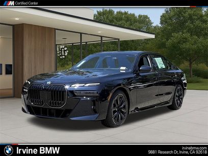 New 2025 BMW 760i xDrive w/ Premium Package