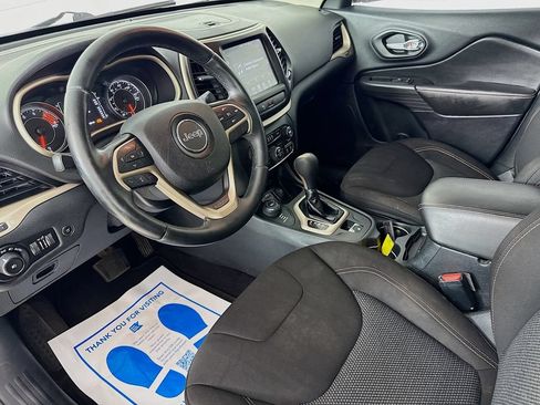 Used 2016 Jeep Cherokee 75th Anniversary AWD/4WD image 8