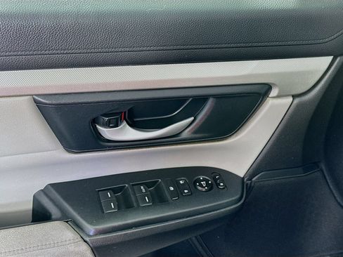Used 2017 Honda CR-V LX image 17