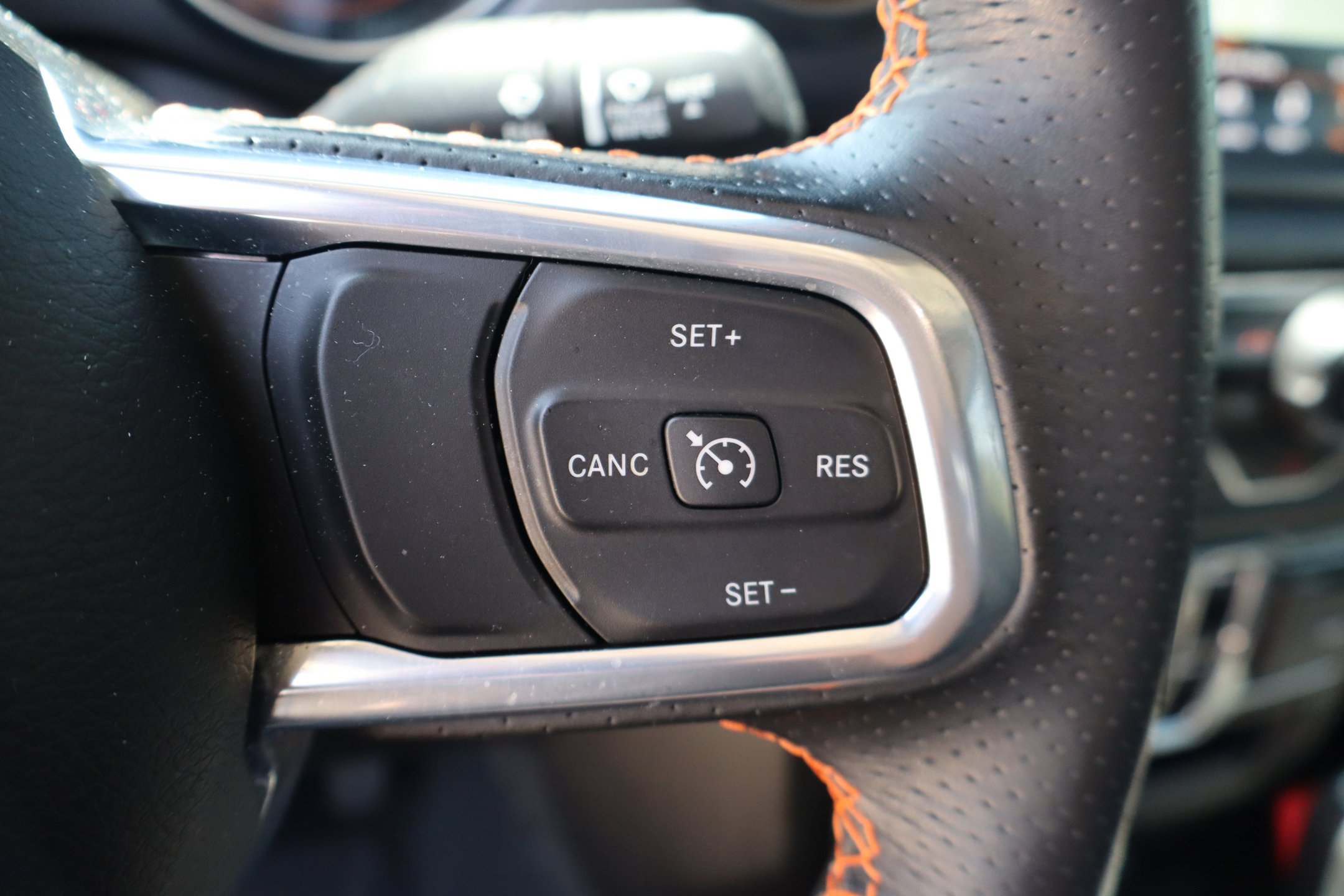 Used 2023 Jeep Gladiator Mojave w/ Trailer Tow Package AWD/4WD image 19