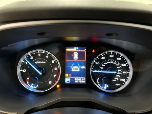 Used 2020 Subaru Ascent Limited w/ Technology Package AWD/4WD image 11