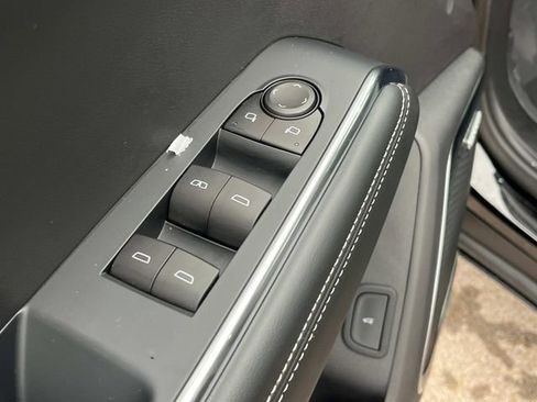 New 2026 GMC Acadia Elevation image 28