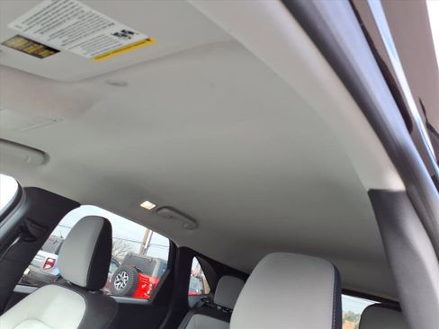 Used 2025 Ford Escape Active w/ Cold Weather Package image 15