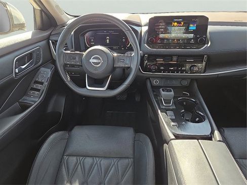 Used 2023 Nissan Rogue Platinum image 13