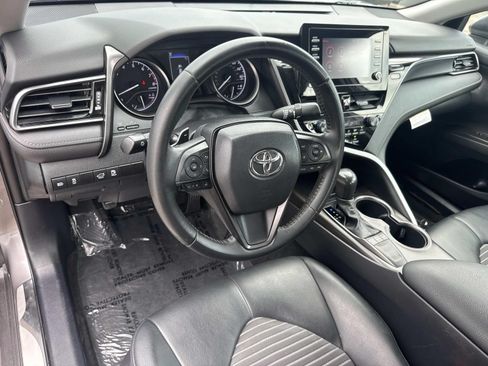 Used 2023 Toyota Camry SE FWD image 19