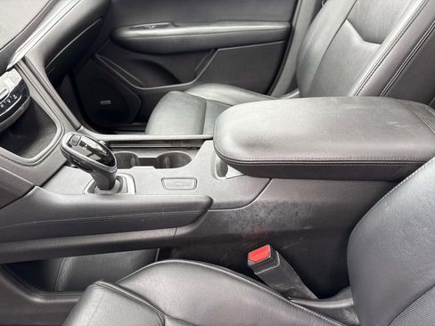 Used 2019 Cadillac XT5 Luxury image 21