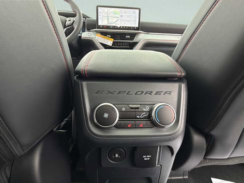 New 2026 Ford Explorer ST-Line w/ ST-Line Street Pack image 40
