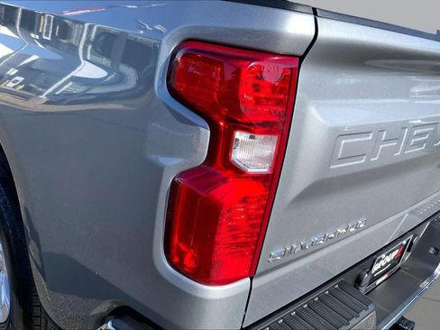 Used 2024 Chevrolet Silverado 1500 LT RWD image 29