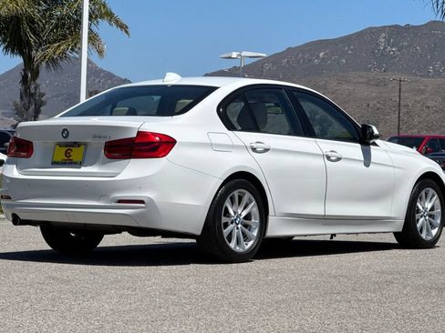 Used 2018 BMW 320i Sedan RWD image 3