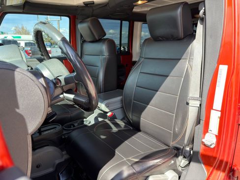 Used 2009 Jeep Wrangler Unlimited Rubicon w/ Trailer Tow Group image 14