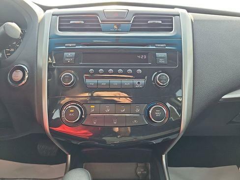 Used 2015 Nissan Altima 2.5 S w/ Power Driver Seat Package FWD image 22
