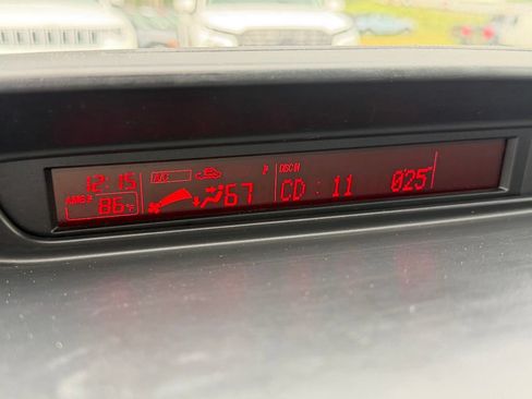 Used 2015 MAZDA MAZDA5 Sport FWD image 12