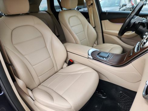 Used 2020 Mercedes-Benz GLC 300 4MATIC image 14