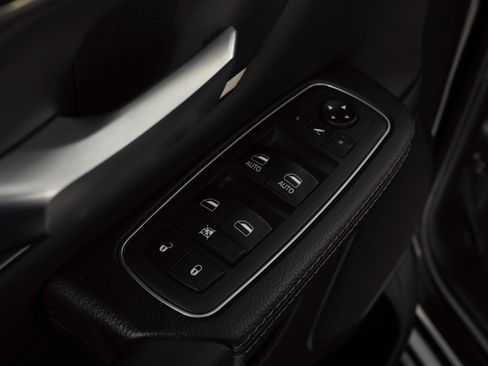 Used 2019 RAM 1500 Sport w/ Level 2 Equipment Group image 28